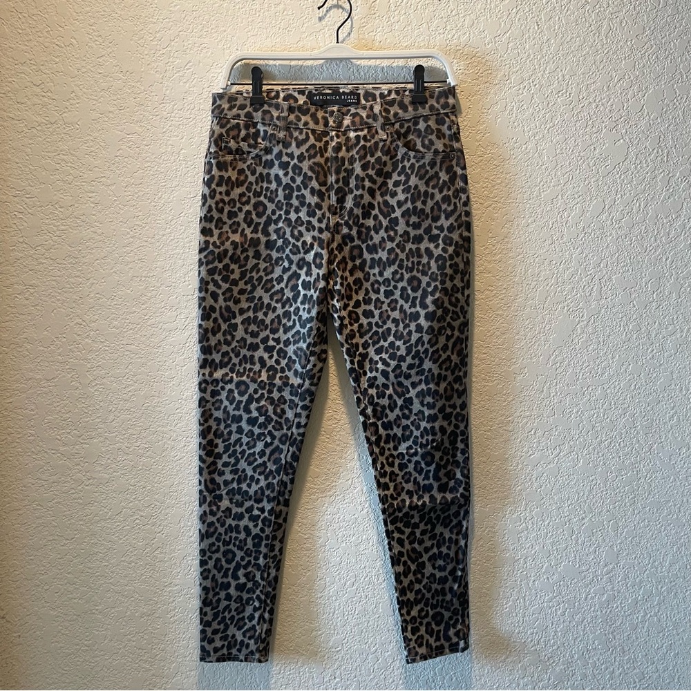 Veronica Beard “Brooke Skinny” in the wash Coated Leopard skinny jeans, size 29